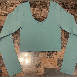 Aeropostale V-Neck Long Sleeve Convertible Top